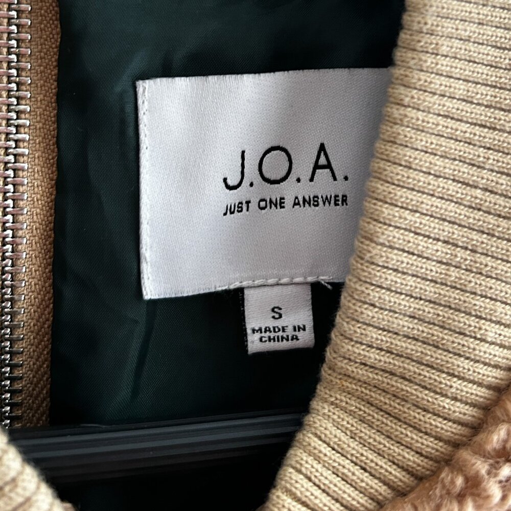 REVOLVE X J.O.A. Colorblock Teddy Faux Fur Jacket In Beige‎ & Forest SZ Small - Picture 9 of 11